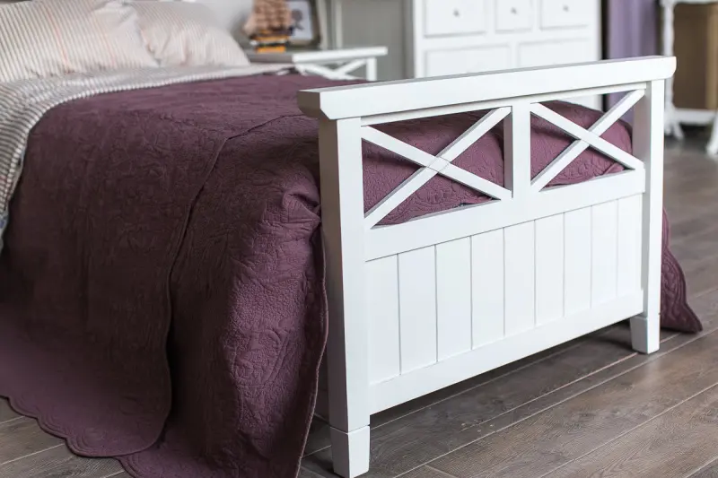 Как выбрать кровать, на которой вы будете высыпаться: гид по размерам, основанию и изголовью