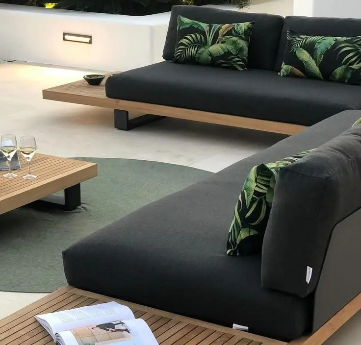 Дачный сезон закрыт: как правильно подготовить садовую мебель к зимней спячке