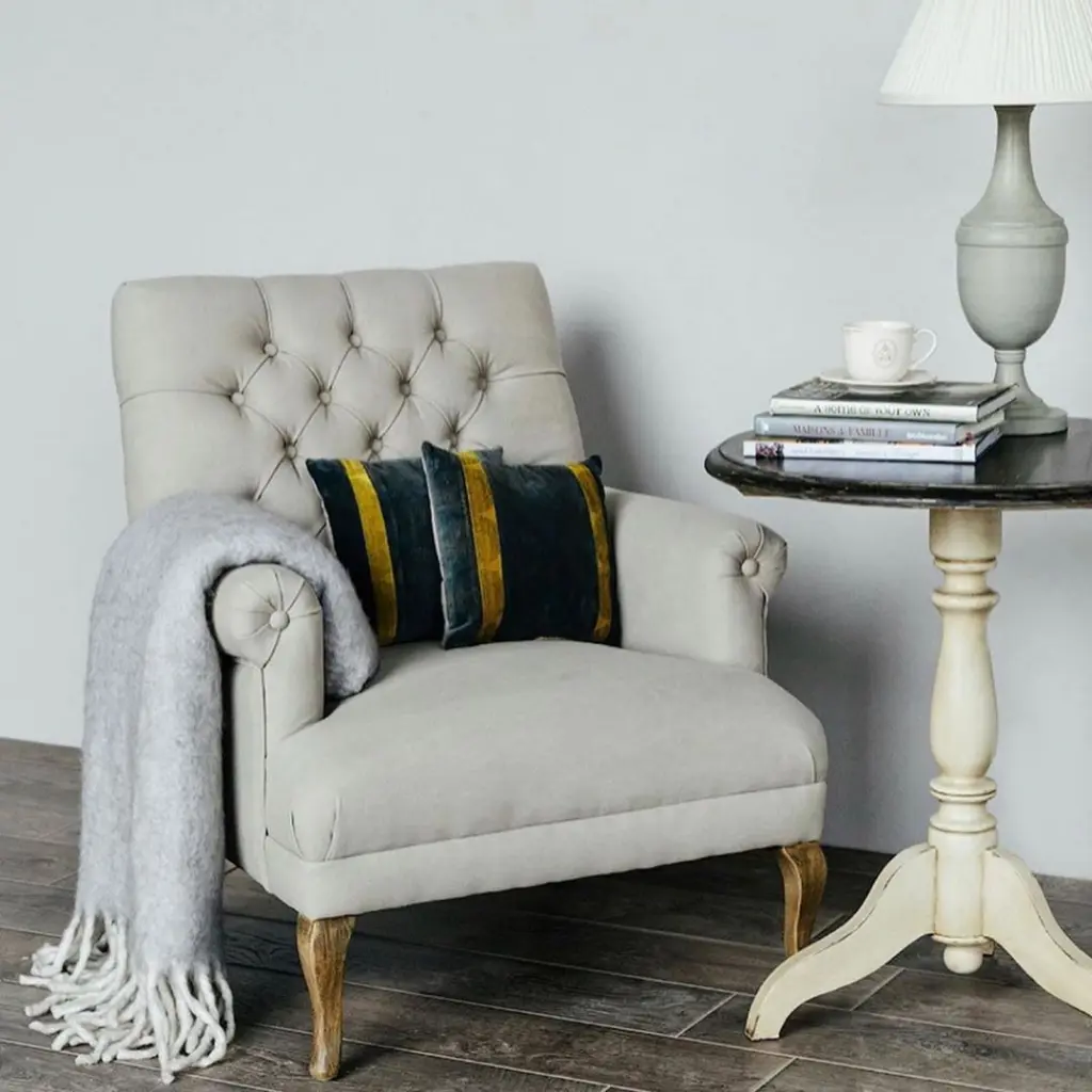 Столик-геридон Поместье