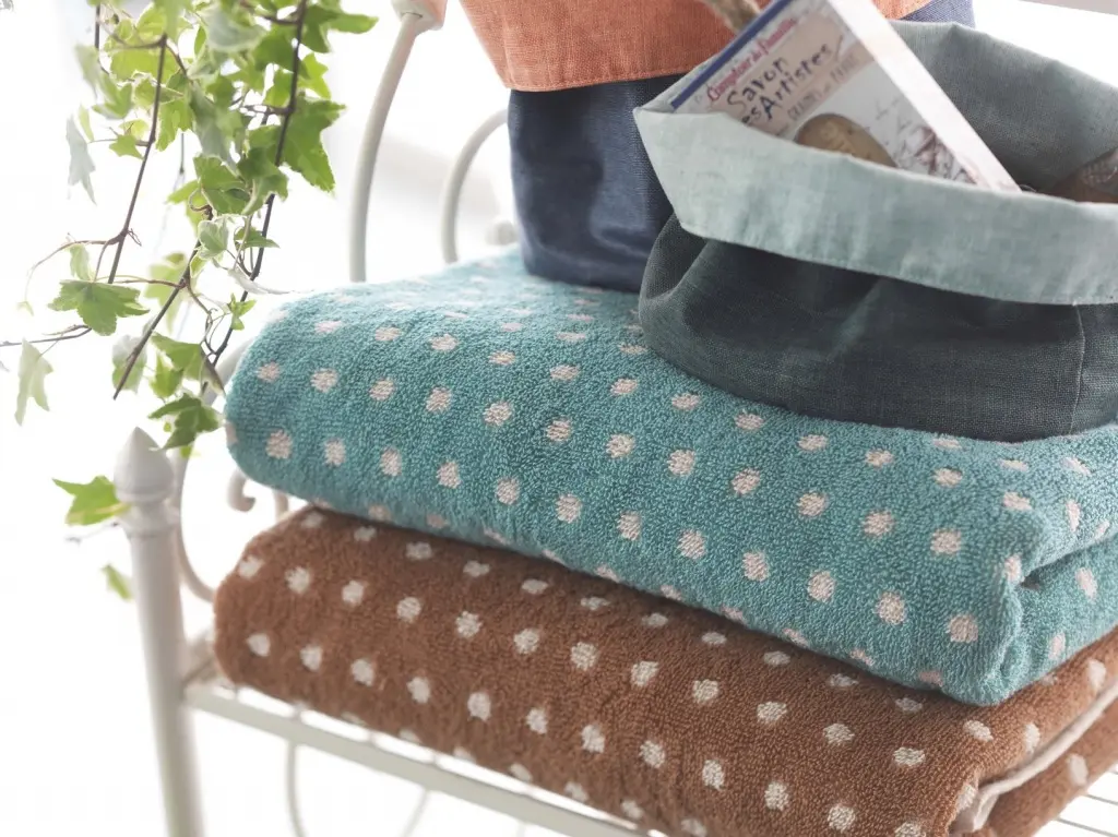 Текстиль для ванной - полотенца 