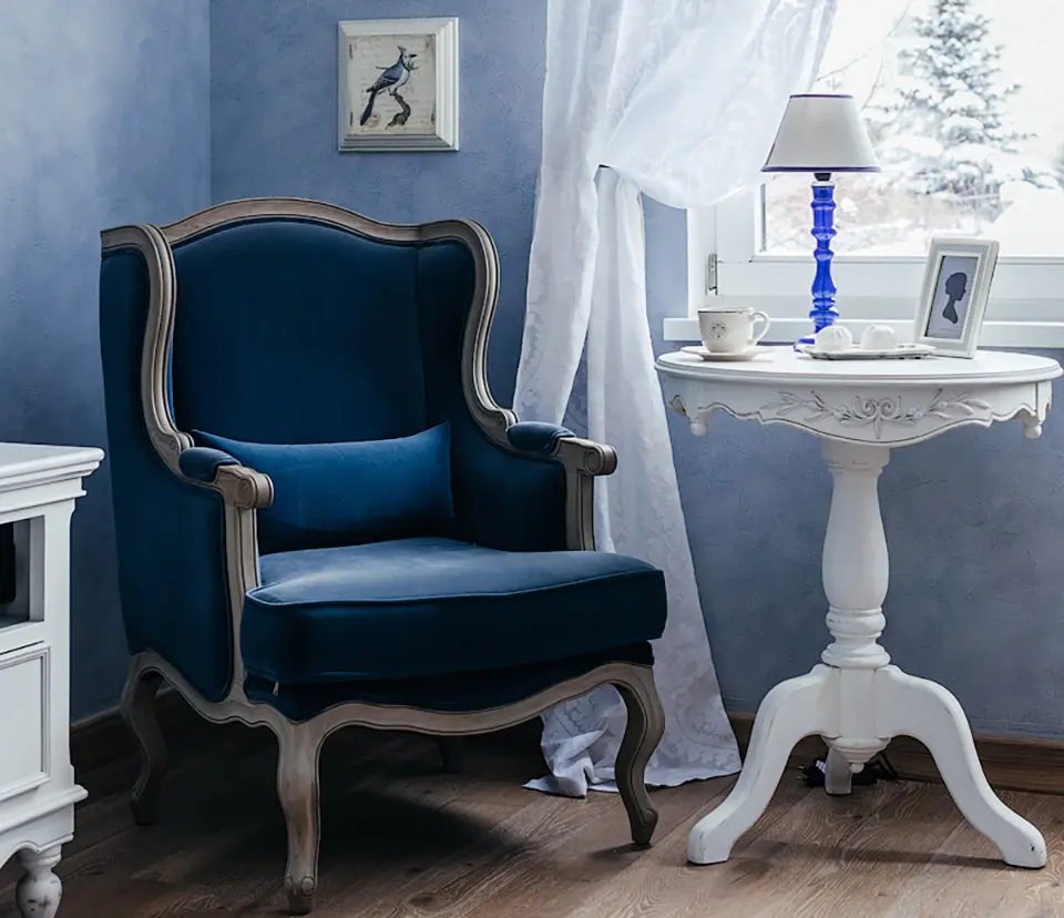 Синий в интерьере