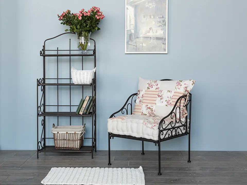 Цветочные принты в интерьере