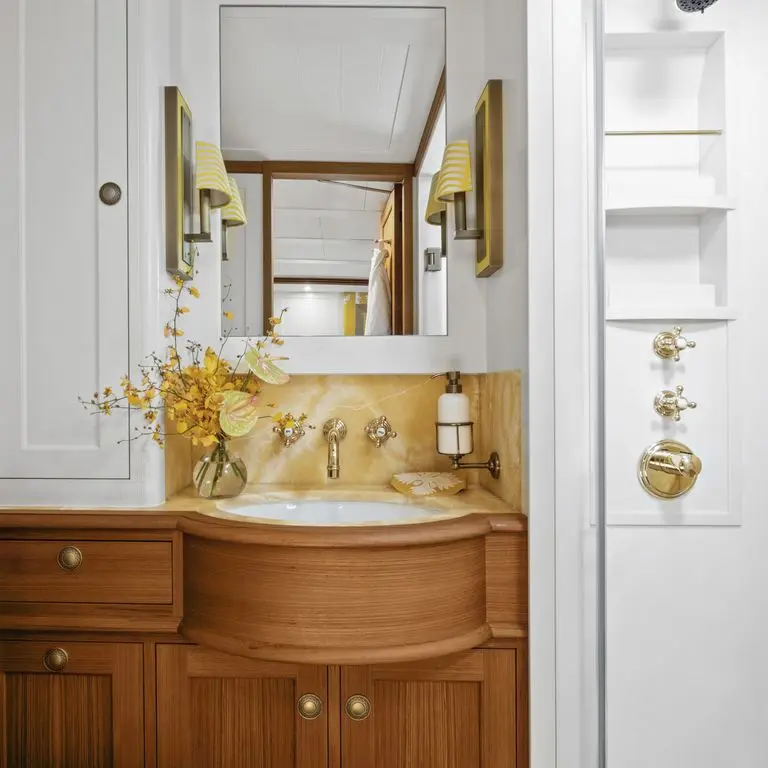 ken-fulk-hawaiian-yacht-guest-bathroom-1665764721.jpeg