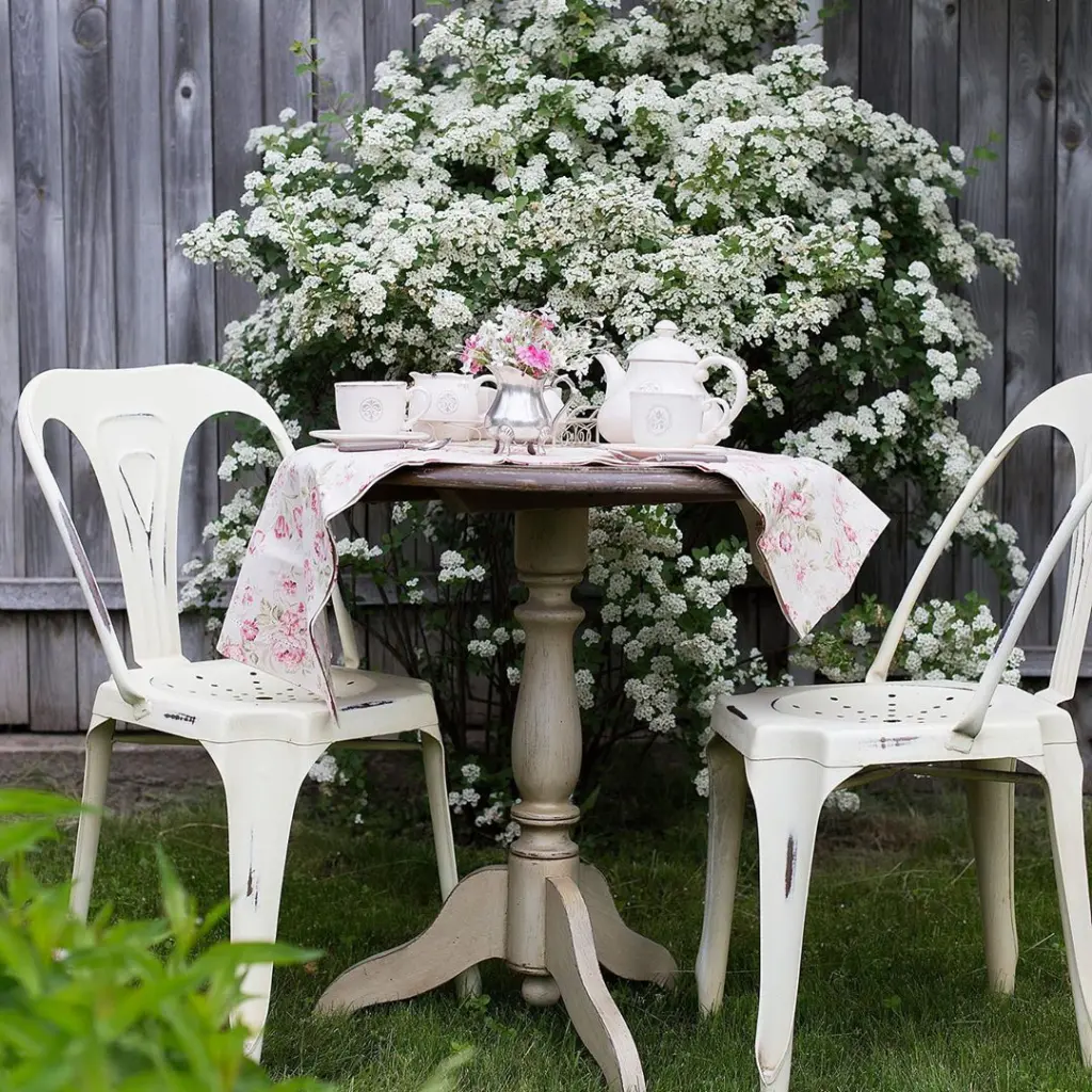 Столик-геридон Поместье