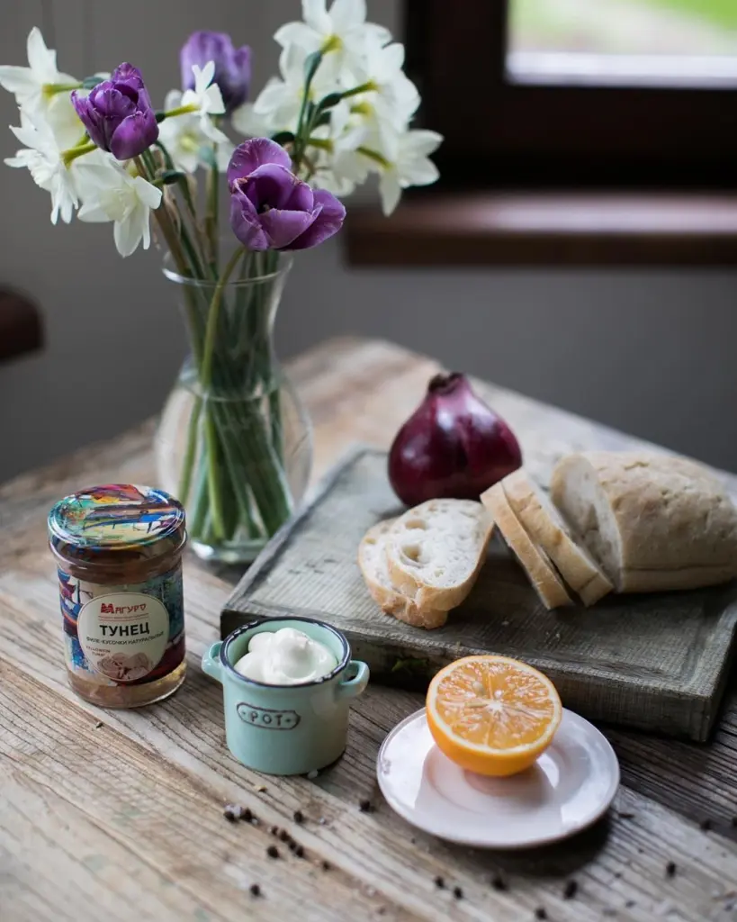 продукты для приготовления брускетты с тунцом