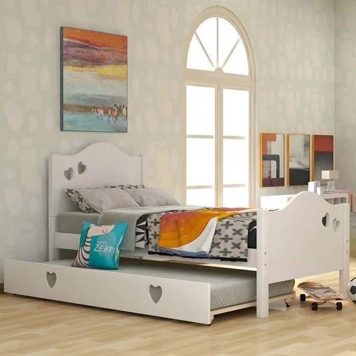 Раскладная кровать из массива сосны.jpeg