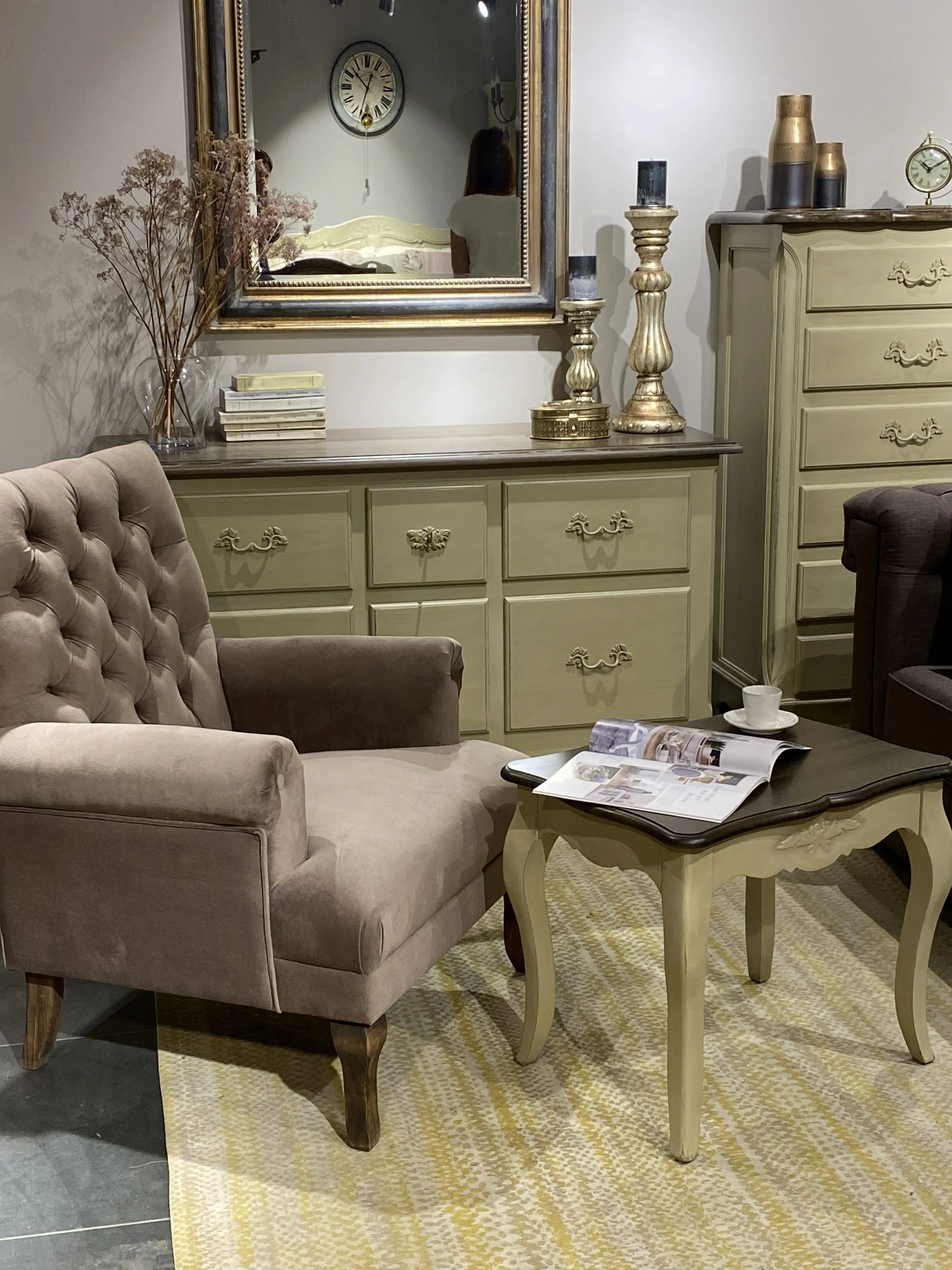 Гостиная в стиле Прованс с ковром грубого плетения Инлавка, inlavka.ru