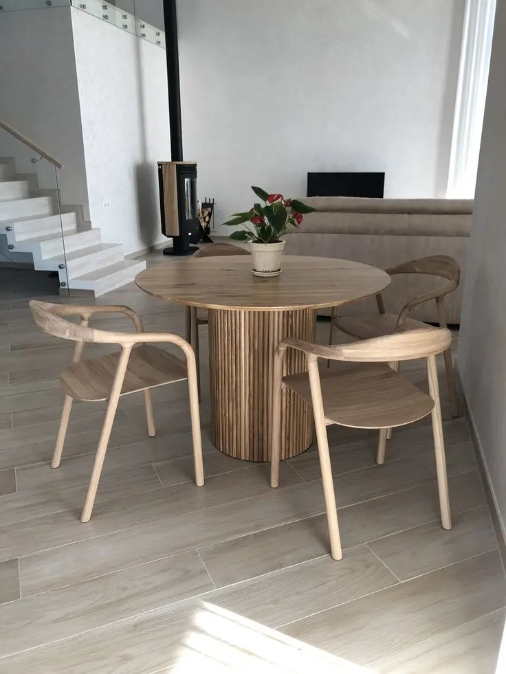 Обеденный комплект из массива дерева