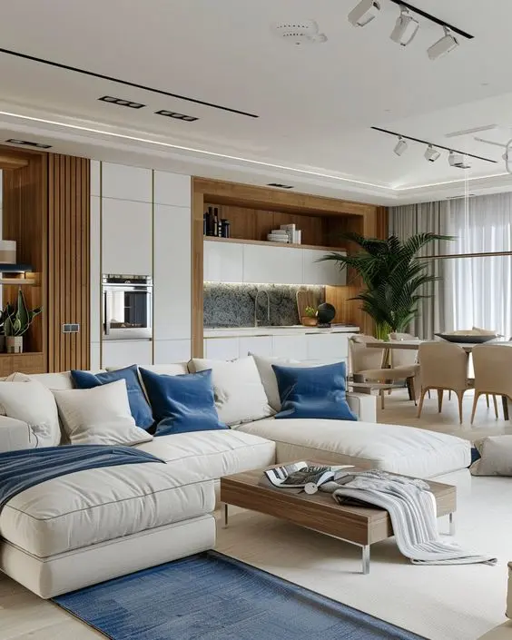 Светлый диван в современном интерьере