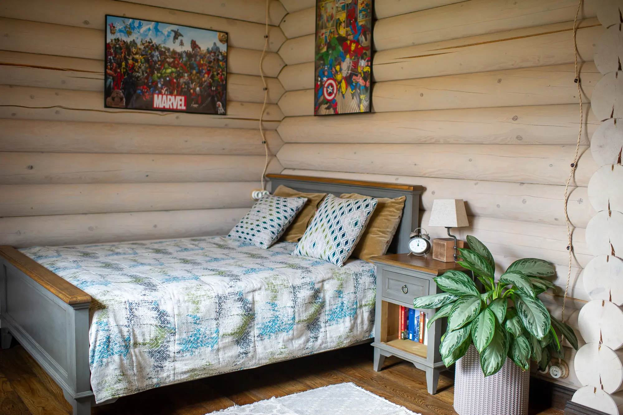 Спальня из массива сосны: тепло, уют и аромат хвои в вашем доме