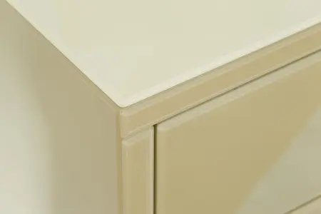 Комод белый с золотыми деталями Classic White