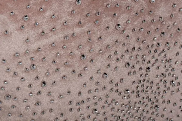 Подушка с бусинками св.розовый 45х45см