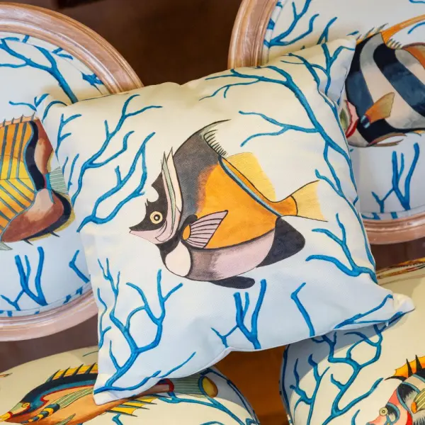 Декоративная подушка «Фантастика подводного мира» версия 5 (блю)