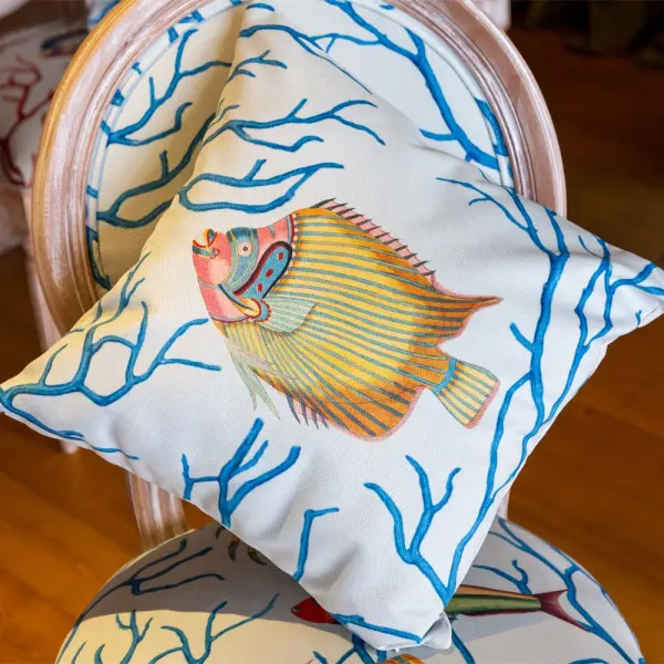 Декоративная подушка «Фантастика подводного мира» версия 10 (блю)