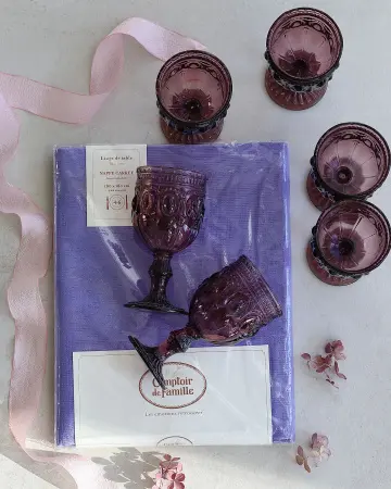 Подарочный набор из 6 бокалов для вина Аметист и скатерть Лаванда квадратная