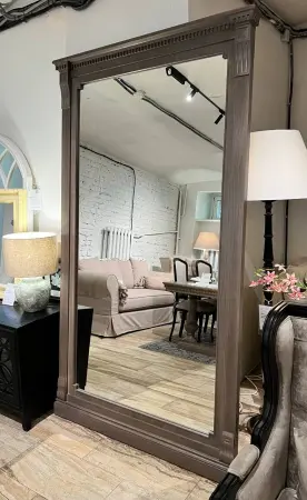 Зеркало Сент-Джеймс