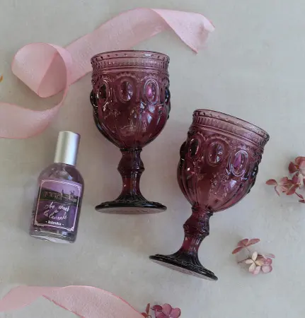 Подарочный набор из 2 бокала для вина Аметист и арома-спрей В сердце лаванды