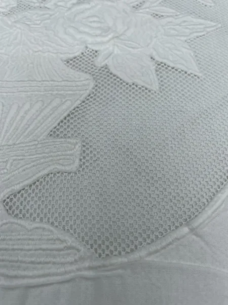 Подушка декоративная с вышивкой и оборкой PROVENZIALE квадратная белая