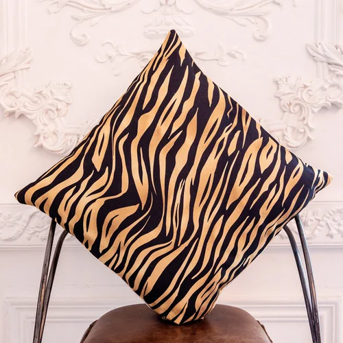 Интерьерная подушка «Зебра» (ночь)