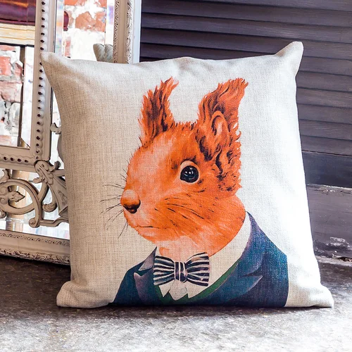 Декоративная подушка «Мистер Золотой Орех»