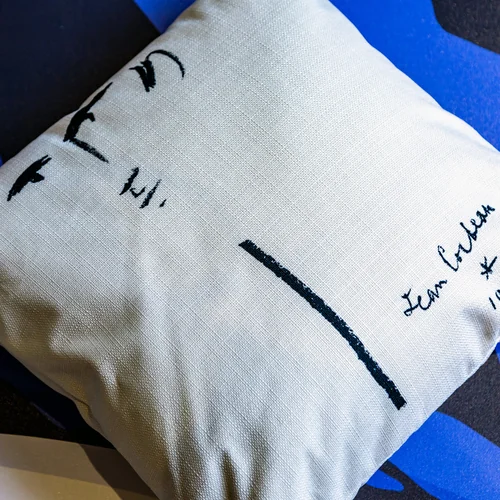 Арт-подушка «Портрет»