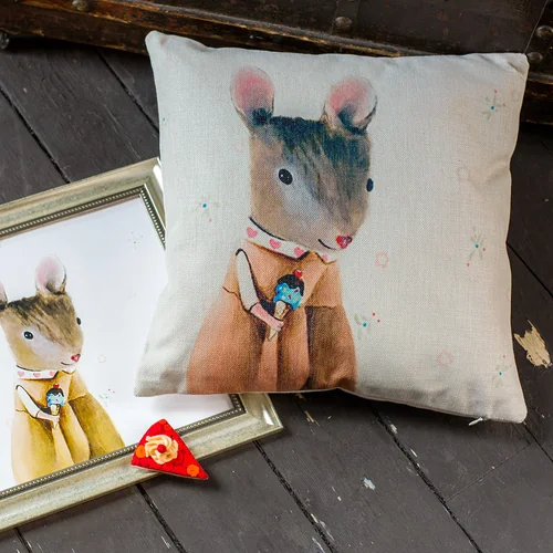 Интерьерная подушка «Рожок»