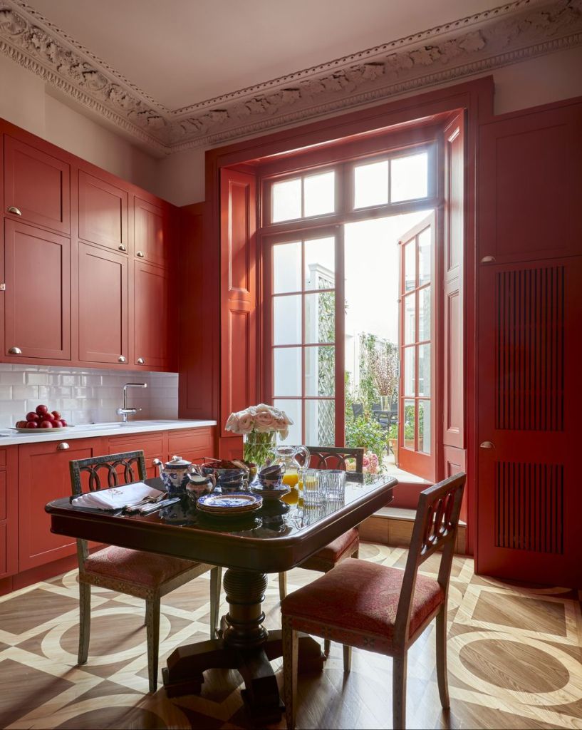 philip-vergeylen-london-apartment-home-tour-kitchen-1659629679.jpeg philip-vergeylen-london-apartment-home-tour-kitchen-1659629679.jpeg