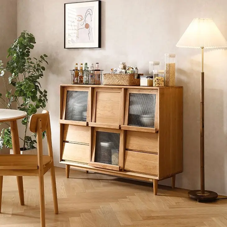 Столовая с низким буфетом в стиле мидсенчери