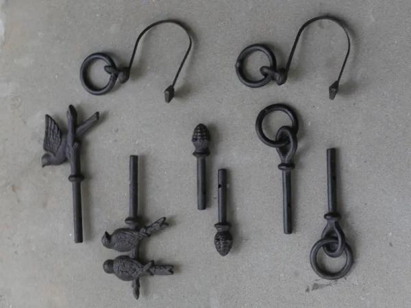 Наконечники для карниза чугунные Птички (комплект)