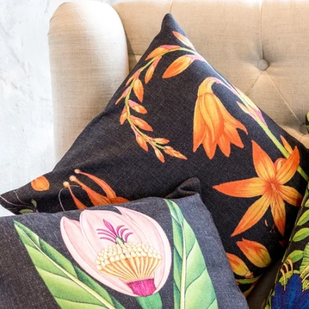 Подушка «Ночной сад / Нуар», версия 4