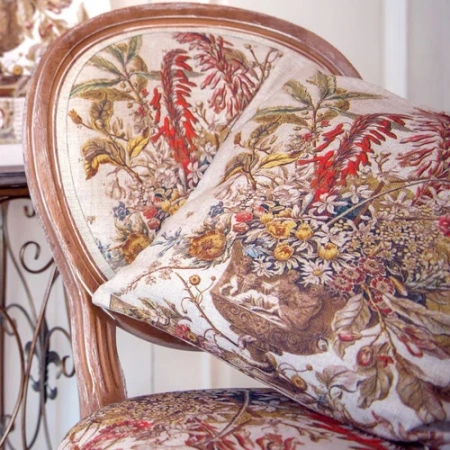 Стул «12 месяцев цветения», версия Январь