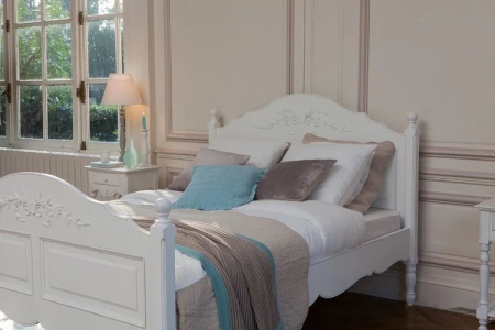 Кровать из массива дерева 200 200 Марсель