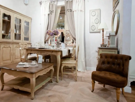 Кресло маленькое коричневое со стяжкой Amelie French Country Chair