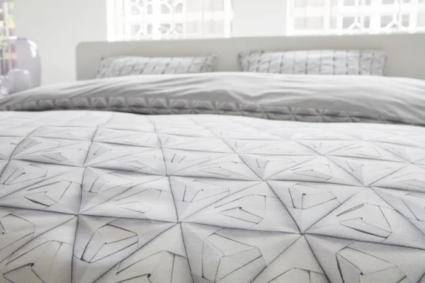 Комплект пододеяльник с наволочками Оригами Серый