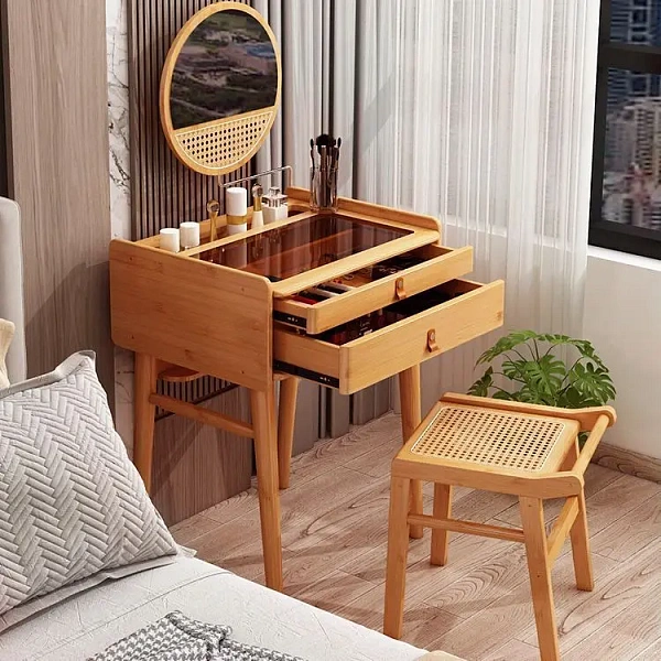 Компактный туалетный столик Твигги в стиле мидсенчери Компактный туалетный столик Твигги в стиле мидсенчери